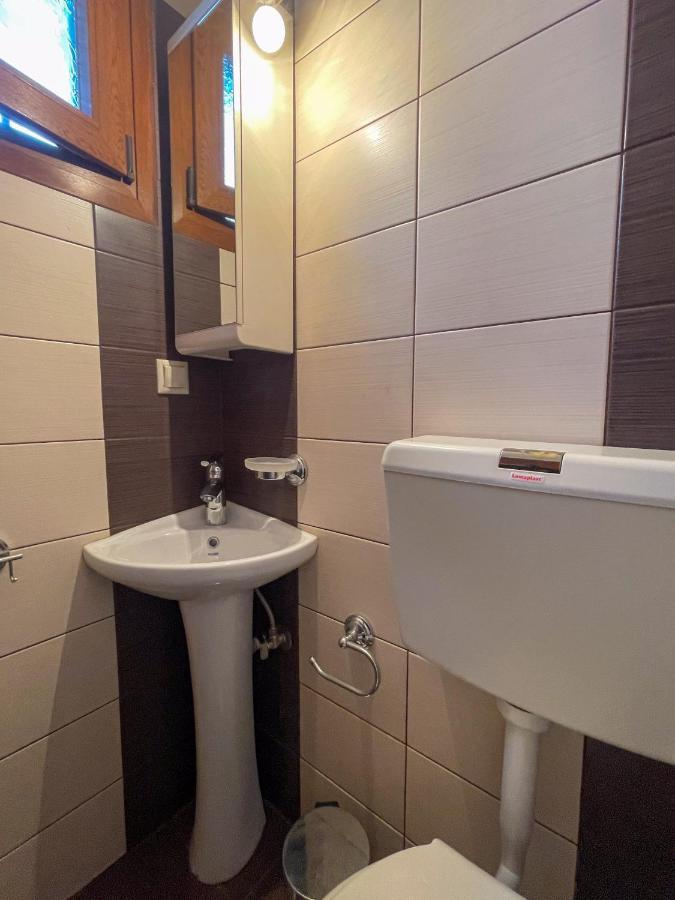 Efi'S Guest House Agios Dimitrios  Exterior photo